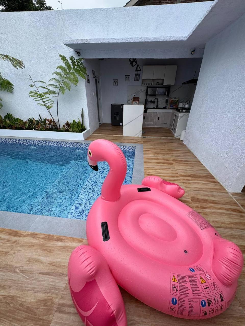 Karanganyar  Sunset Lawu Kemuning, Villa, Full House 3 Bed, Free Bbq, Free Float Light Breakfast מראה חיצוני תמונה