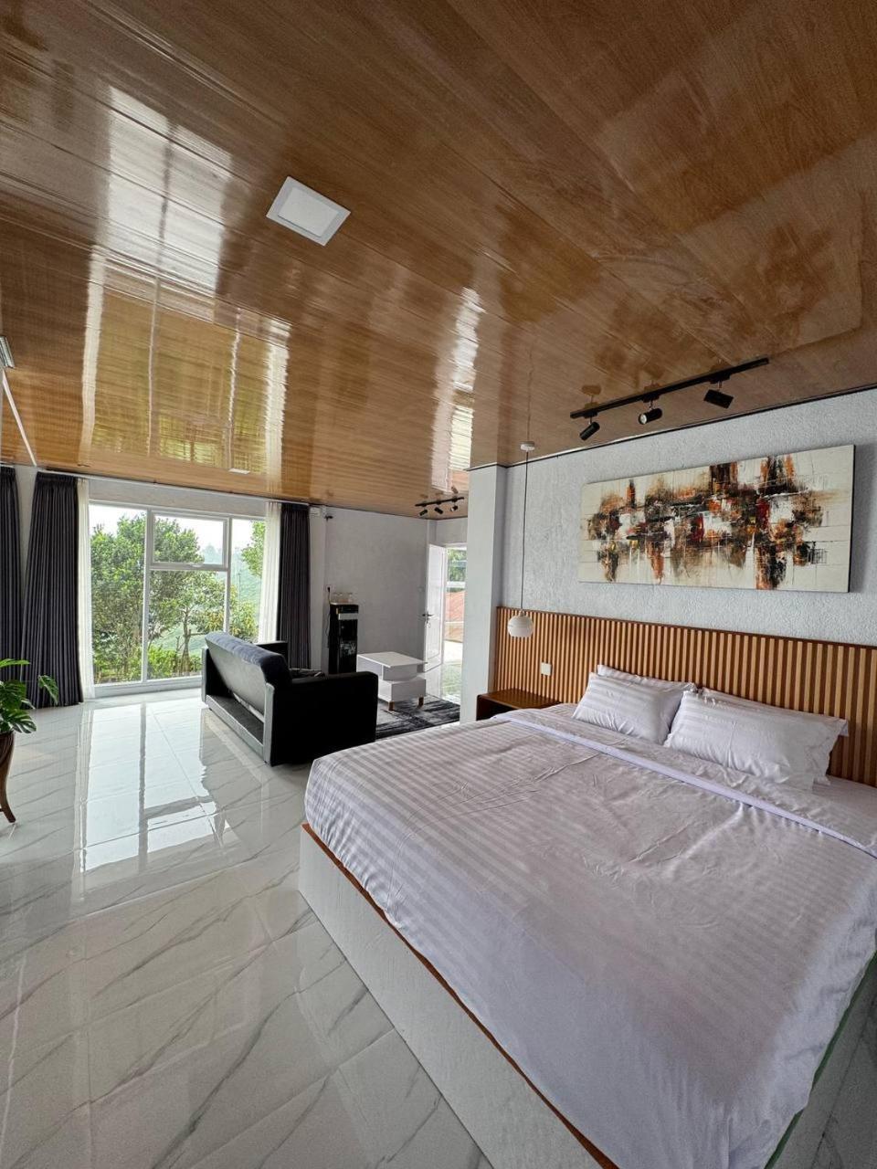 Karanganyar  Sunset Lawu Kemuning, Villa, Full House 3 Bed, Free Bbq, Free Float Light Breakfast מראה חיצוני תמונה
